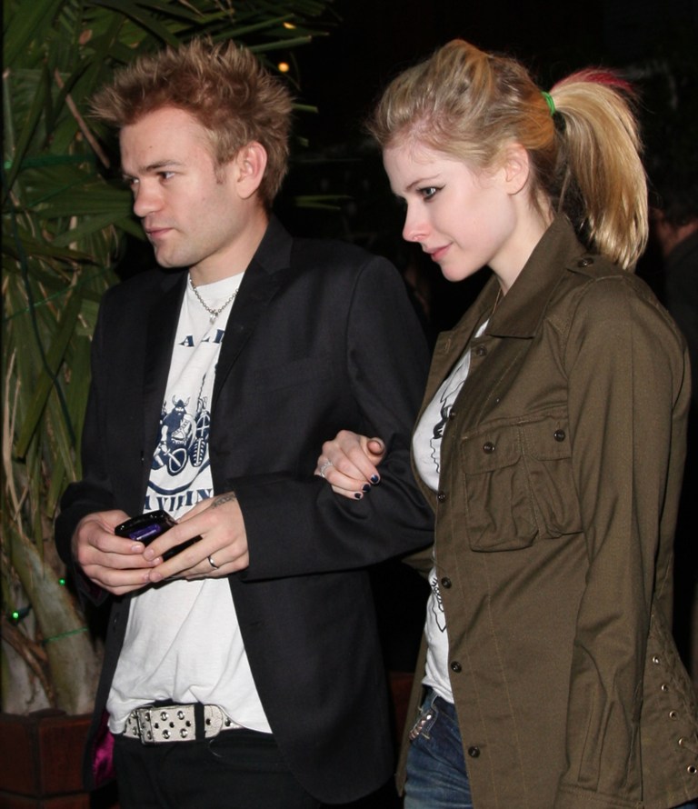 avril_lavigne_deryck_whibley1_nc.jpg